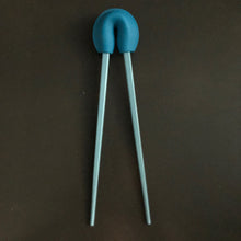 Load image into Gallery viewer, Training Chopstick Helper Japanese Black Ink Fortune Cookie Blue
